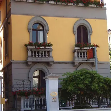 Villino Гостевой дом 4*